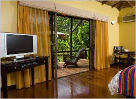 Our deluxe rooms at Arenal Nayara have all the conveniences