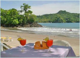The beach acces at Tulemar allows you to relax and enjoy the wonders of MAnuel Antonio