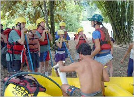 Safety guidelines before the White water rafting adventure in Costa Rica
