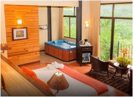 All rooms offer a jacuzzi and Volcano view at Arenal Kioro Hotel