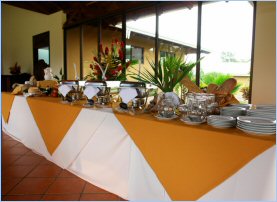 Enjoy our daily breakfast buffet in Arenal Manoa
