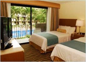 Comfortable rooms with a pool view for your stay in San Jose, Costa Rica