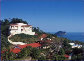 The Parador Hotel is on a hilltop ocerviewing the Manuel Antonio beaches and PAcific Ocean