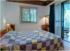 Comfortable rooms with a terrace at Hotel Villas Rio Mar
