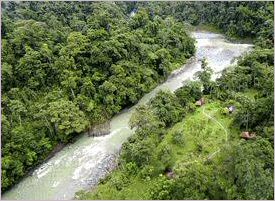The spectacular Pacuare river in Costa Rica