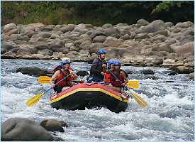Fun and adventure in rafting Costa Rica